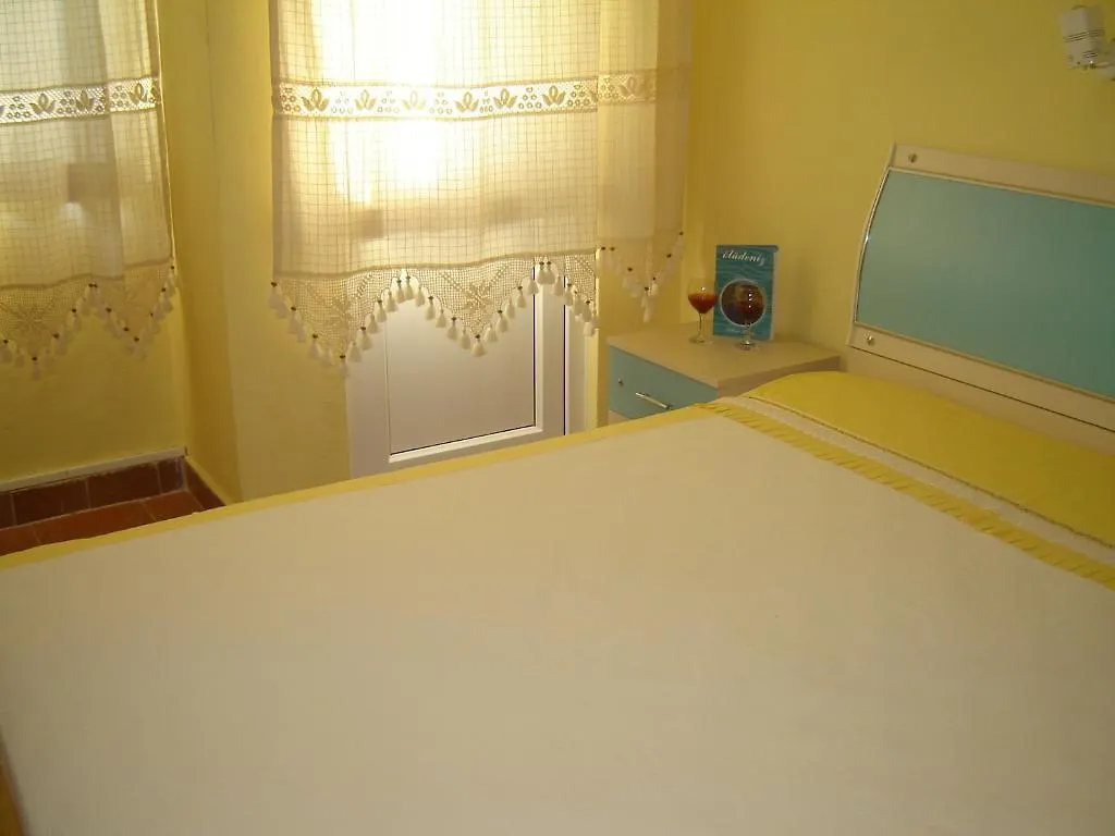 Greeneye Pension Oludeniz Aparthotel